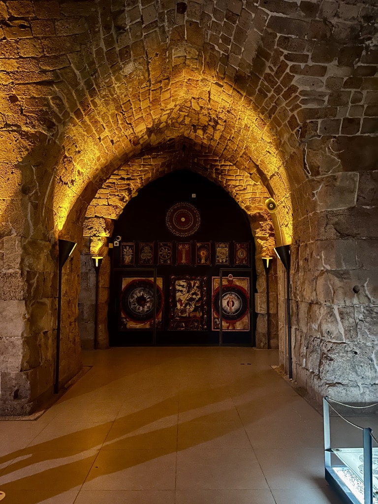 Inside the Knights Halls, Acre