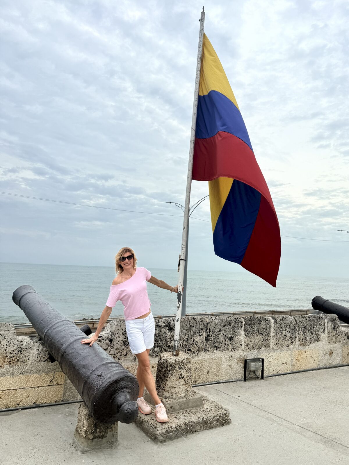 Ivča with the flag of Colombia